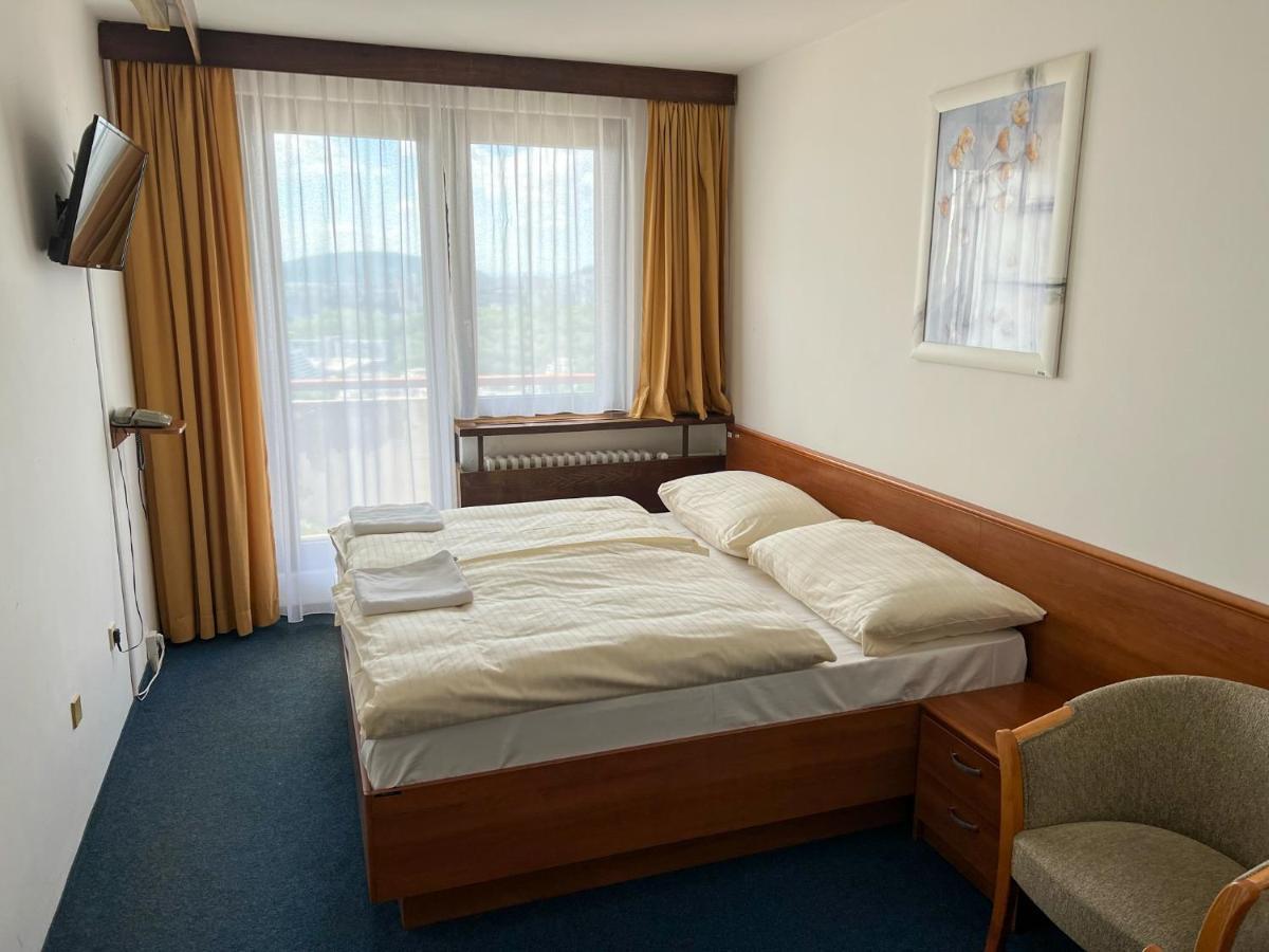 Retro Hotel Suza Bratislava Eksteriør bilde